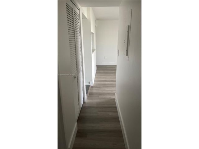 [PHOTO]
