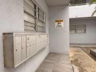 [PHOTO]