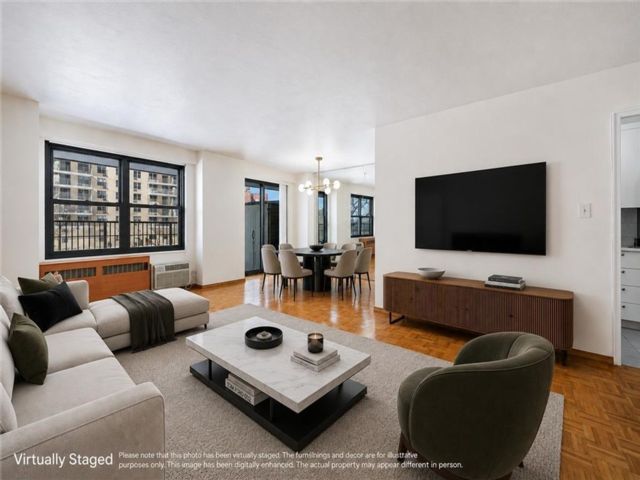  1 BR,  1.00 BTH &nbsp;Condominium style home in Brighton Beach