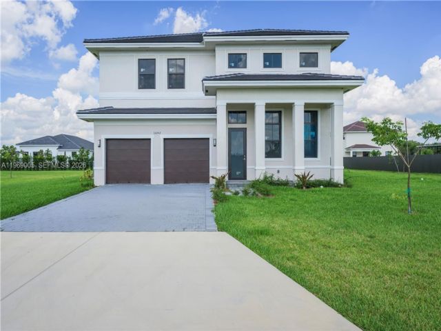  5 BR,  4.00 BTH &nbsp; style home in Homestead