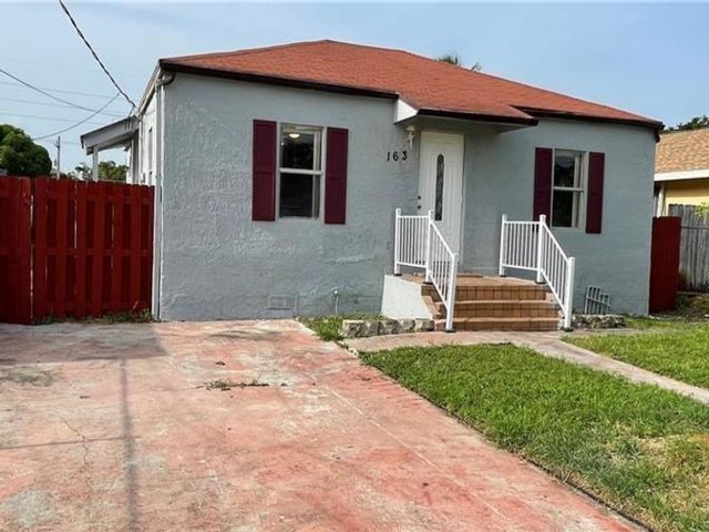  4 BR,  2.00 BTH &nbsp; style home in Deerfield Beach