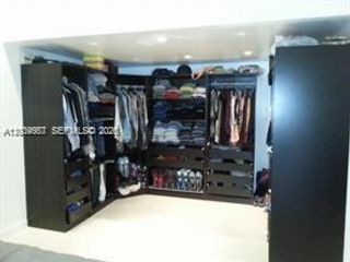 [PHOTO]