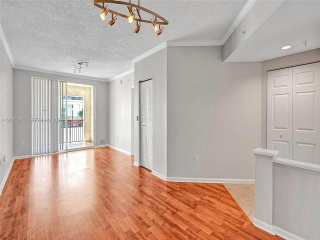  2 BR,  2.00 BTH &nbsp; style home in Sunny Isles Beach