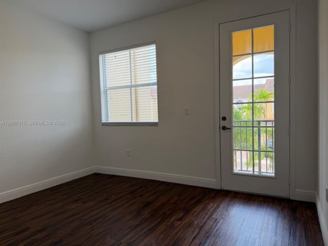 [PHOTO]