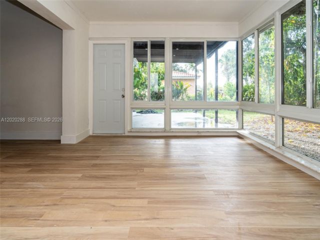  3 BR,  2.00 BTH &nbsp; style home in Miami