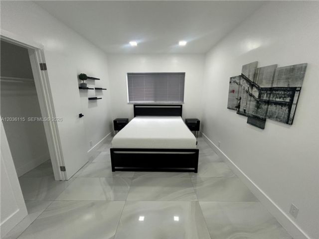 [PHOTO]