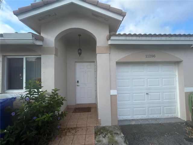  2 BR,  2.00 BTH &nbsp; style home in Miramar