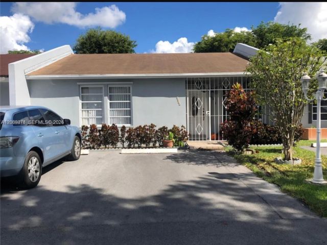  3 BR,  2.00 BTH &nbsp; style home in Miami