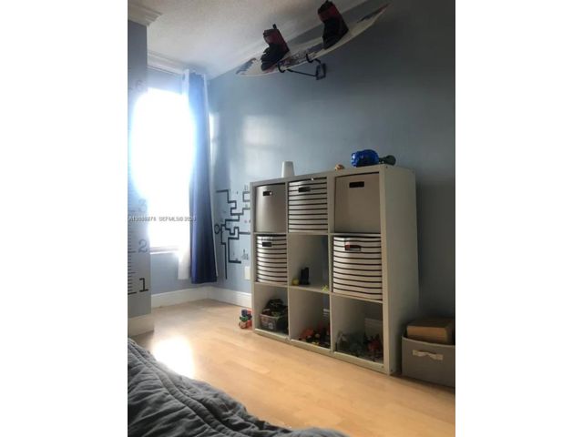 [PHOTO]