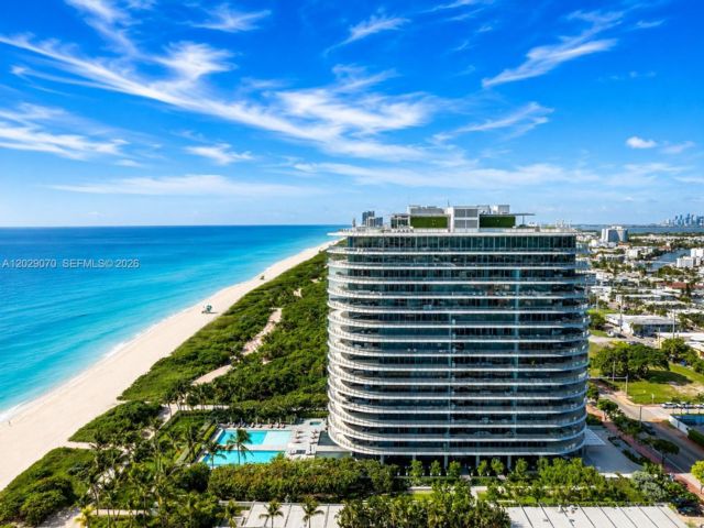  2 BR,  2.50 BTH &nbsp; style home in Miami Beach