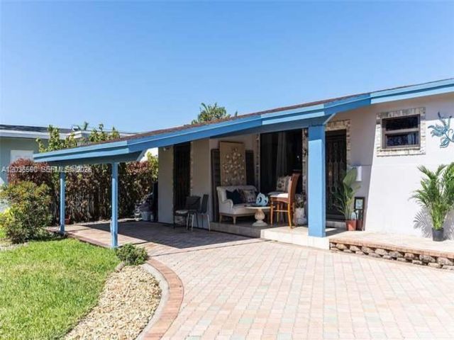  3 BR,  2.00 BTH &nbsp; style home in Hallandale