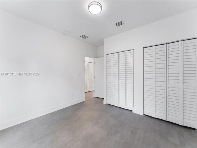  4 BR,  3.00 BTH &nbsp; style home in Miami
