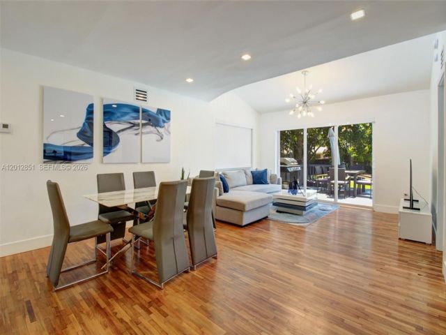  3 BR,  2.00 BTH &nbsp; style home in Biscayne Park