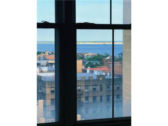 [PHOTO]