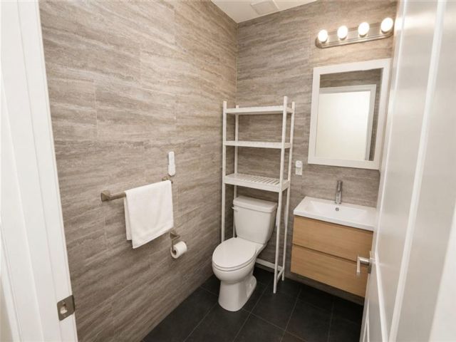  2 BR,  2.00 BTH &nbsp;Condominium style home in Marine Park
