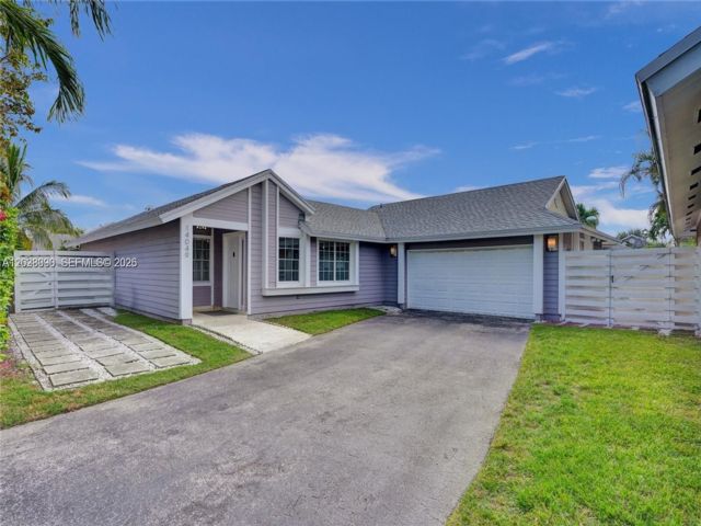  2 BR,  2.00 BTH &nbsp; style home in Miami