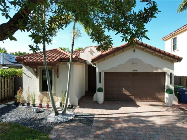  3 BR,  3.00 BTH &nbsp; style home in Miami