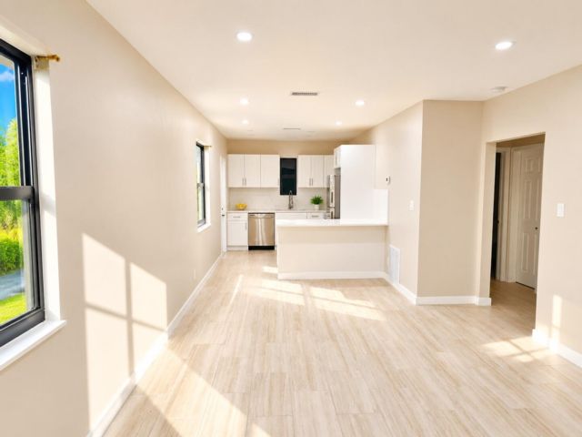  2 BR,  1.00 BTH &nbsp; style home in Fort Lauderdale