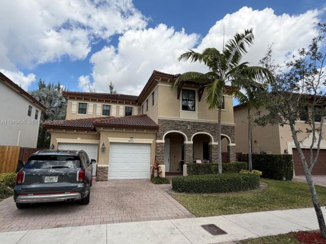  4 BR,  4.00 BTH &nbsp; style home in Medley