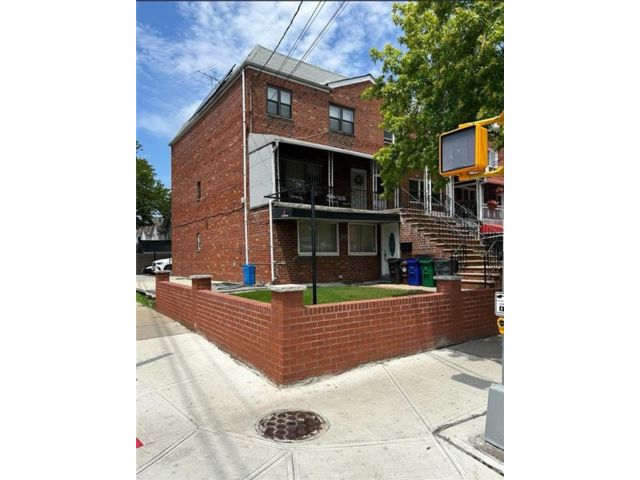 Studio,  0.00 BTH &nbsp;Office style home in Old Mill Basin