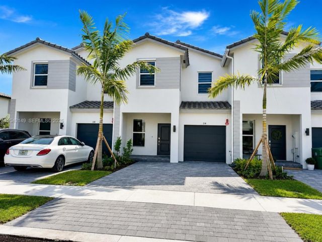 [Pembroke Pines Real Estate, listing number 3343517]