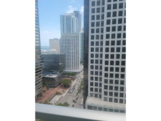 [PHOTO]