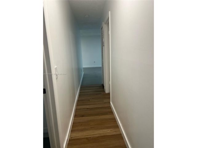[PHOTO]