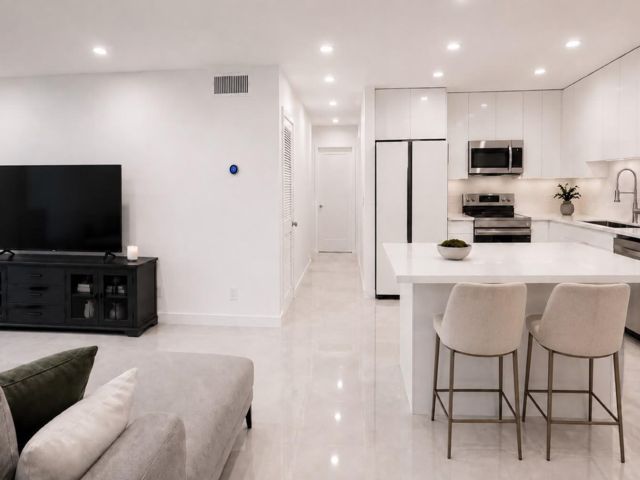  2 BR,  2.00 BTH &nbsp; style home in Fort Lauderdale