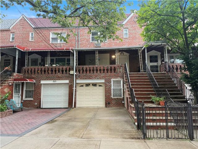 Studio,  2.50 BTH &nbsp;Multi-family style home in East Flatbush