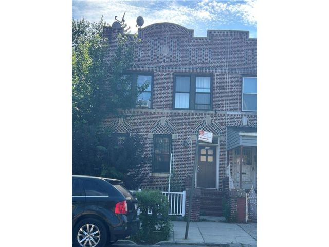 Studio,  0.00 BTH &nbsp;Multi-family style home in Brownsville