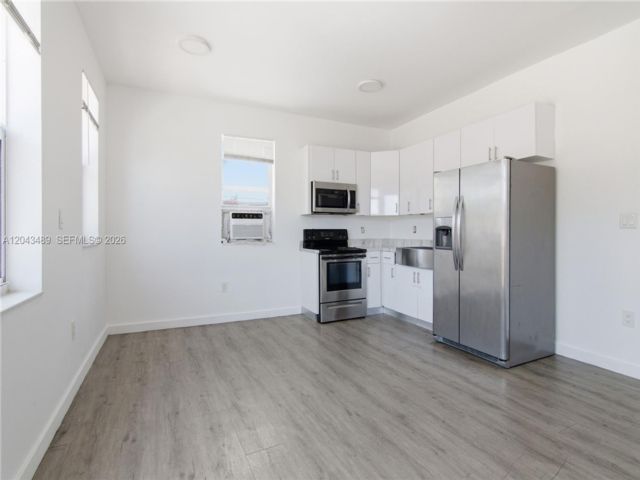  1 BR,  1.00 BTH &nbsp; style home in Miami
