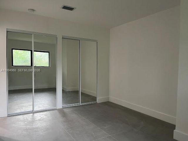 [PHOTO]