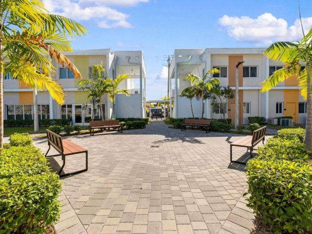  1 BR,  1.00 BTH &nbsp; style home in Miami
