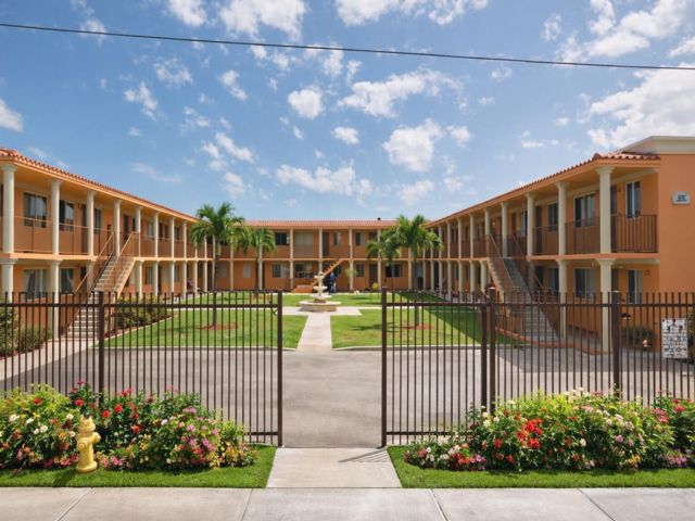  1 BR,  1.00 BTH &nbsp; style home in Miami