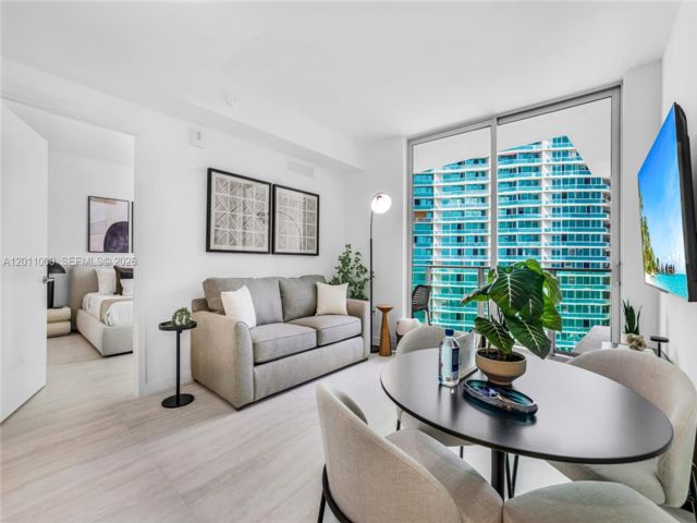  1 BR,  1.00 BTH &nbsp; style home in Miami