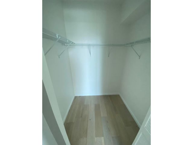 [PHOTO]