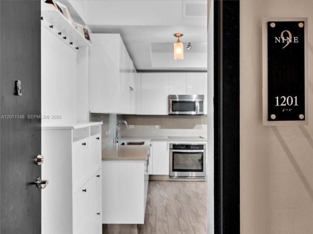  1 BR,  1.00 BTH &nbsp; style home in Miami