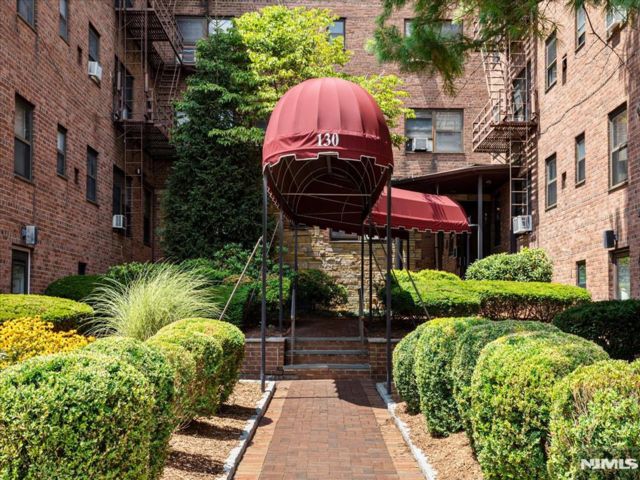  1 BR,  1.00 BTH &nbsp; style home in Rutherford