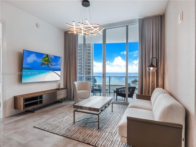  2 BR,  2.50 BTH &nbsp; style home in Sunny Isles Beach
