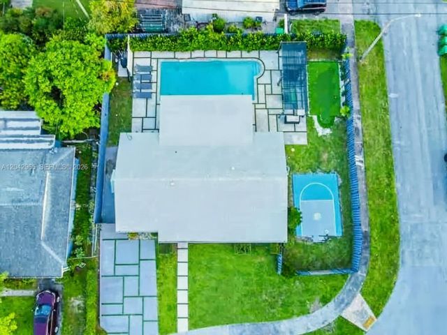  4 BR,  3.00 BTH &nbsp; style home in Miami