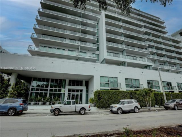  2 BR,  3.00 BTH &nbsp; style home in Miami