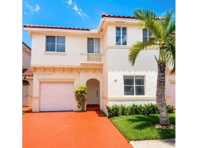  3 BR,  3.00 BTH &nbsp; style home in Miami