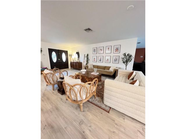  4 BR,  3.00 BTH &nbsp; style home in Hialeah