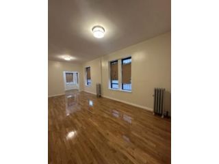  2 BR,  1.00 BTH &nbsp;Apartment style home in Brooklyn