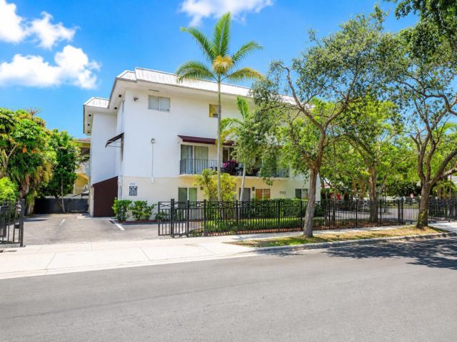  1 BR,  1.00 BTH &nbsp; style home in Miami