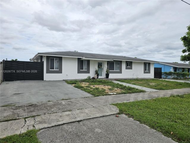  3 BR,  2.00 BTH &nbsp;Other style home in Homestead