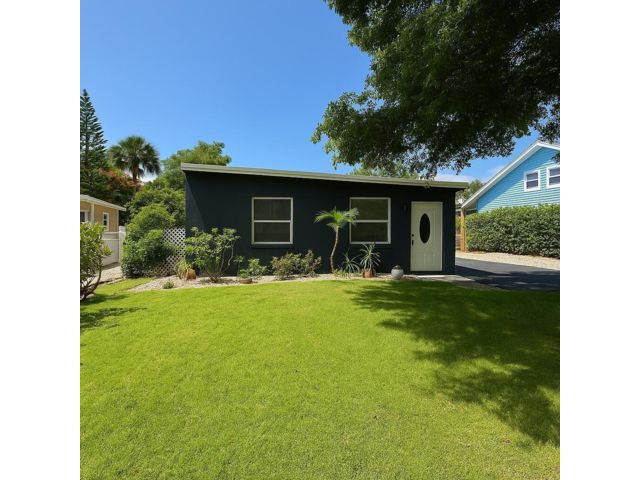  2 BR,  1.00 BTH &nbsp; style home in West Palm Beach