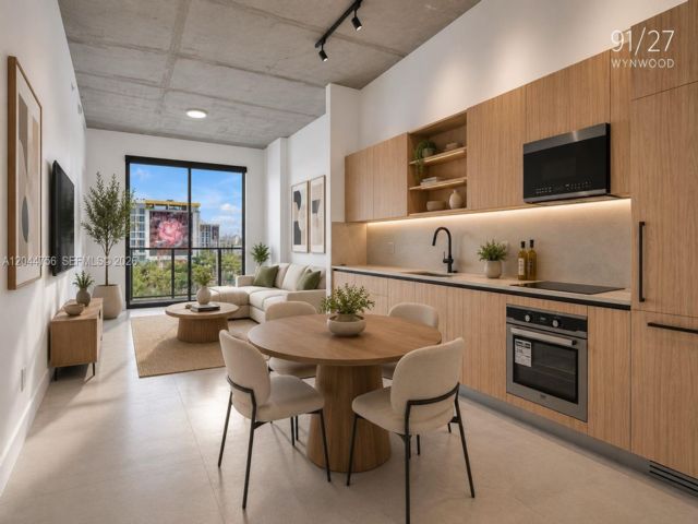  2 BR,  2.00 BTH &nbsp; style home in Miami