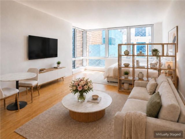 Studio,  1.00 BTH &nbsp;Condominium style home in Upper West Side