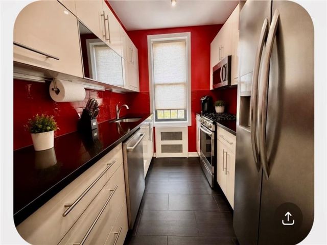  2 BR,  1.00 BTH &nbsp;Co-op style home in Sheepshead Bay